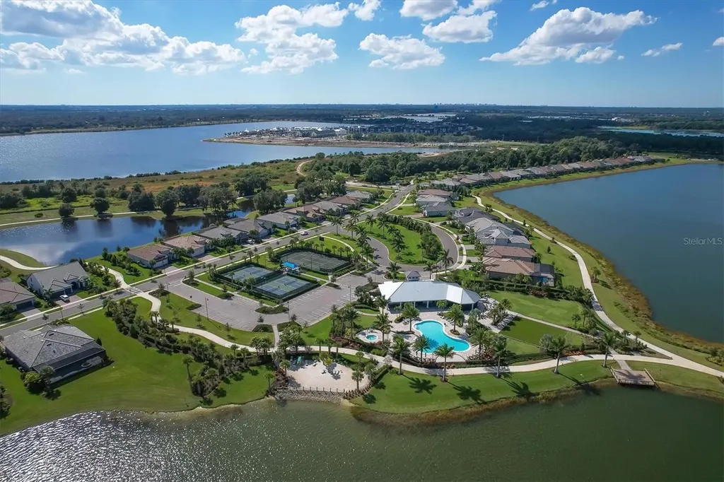 8016 Grande Shores Drive Sarasota FL 34240