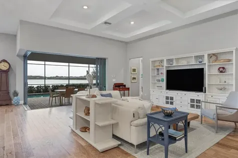 8016 Grande Shores Drive Sarasota FL 34240