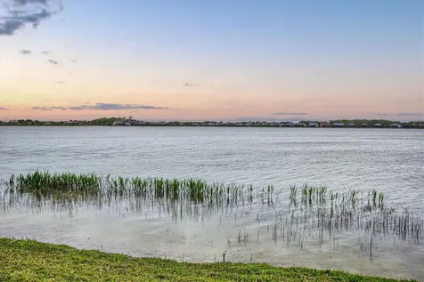8016 Grande Shores Drive Sarasota FL 34240