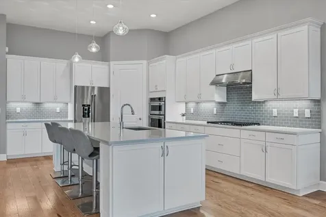 8016 Grande Shores Drive Sarasota FL 34240