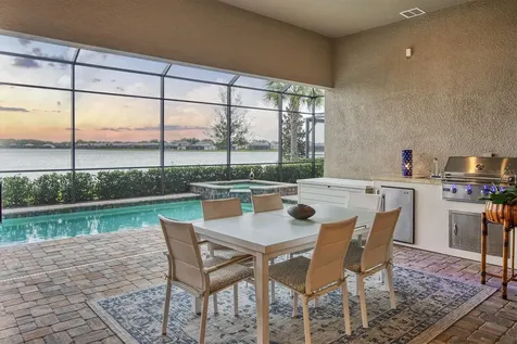 8016 Grande Shores Drive Sarasota FL 34240