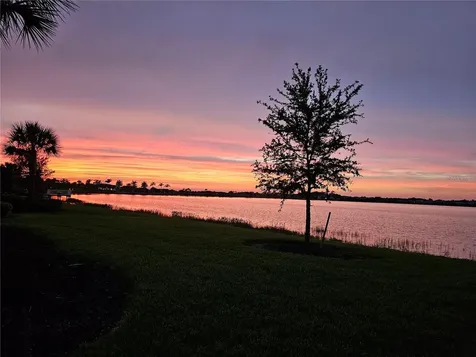 8016 Grande Shores Drive Sarasota FL 34240
