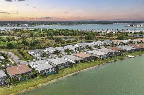 8016 Grande Shores Drive Sarasota FL 34240