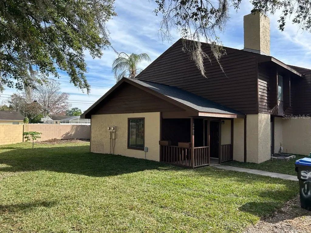3907 Magnolia Pointe Lane Orlando FL 32810