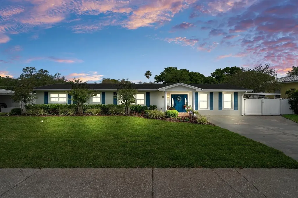 4603 W Bay Court Avenue Tampa FL 33611