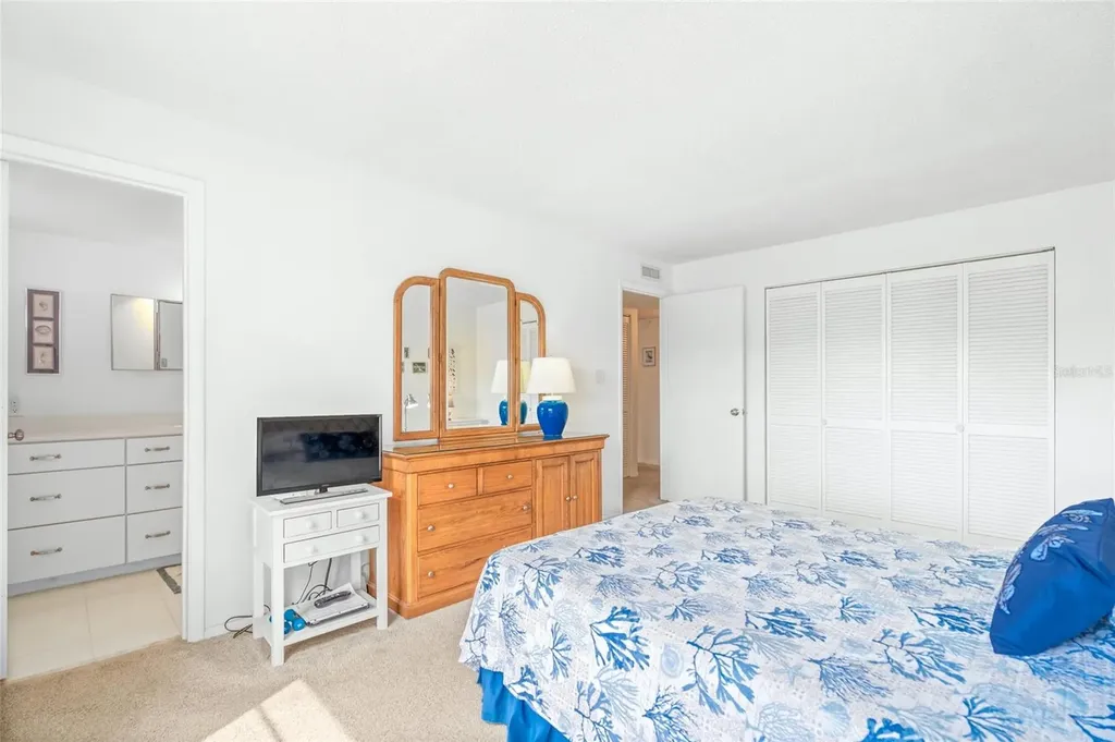 4380 Exeter Drive Longboat Key FL 34228