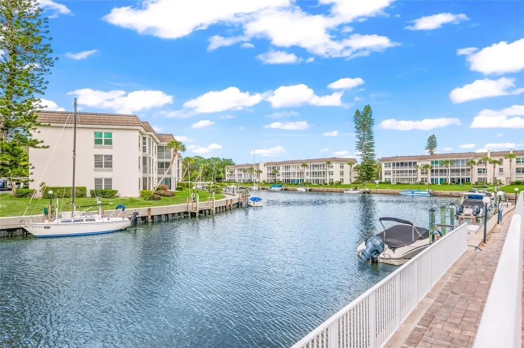 4380 Exeter Drive Longboat Key FL 34228