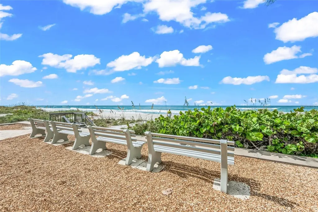 4380 Exeter Drive Longboat Key FL 34228