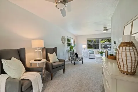 5611 Denver Street NE St Petersburg FL 33703