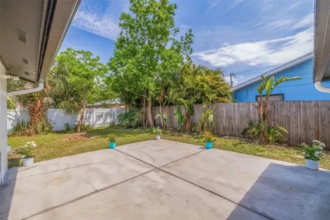 5611 Denver Street NE St Petersburg FL 33703