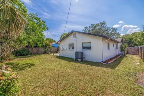 5611 Denver Street NE St Petersburg FL 33703