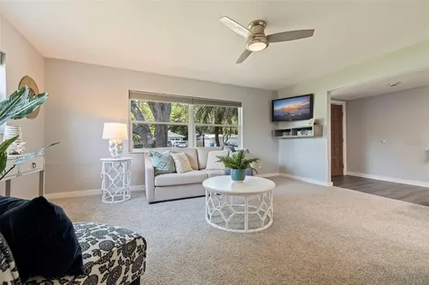 5611 Denver Street NE St Petersburg FL 33703