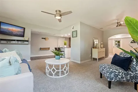 5611 Denver Street NE St Petersburg FL 33703