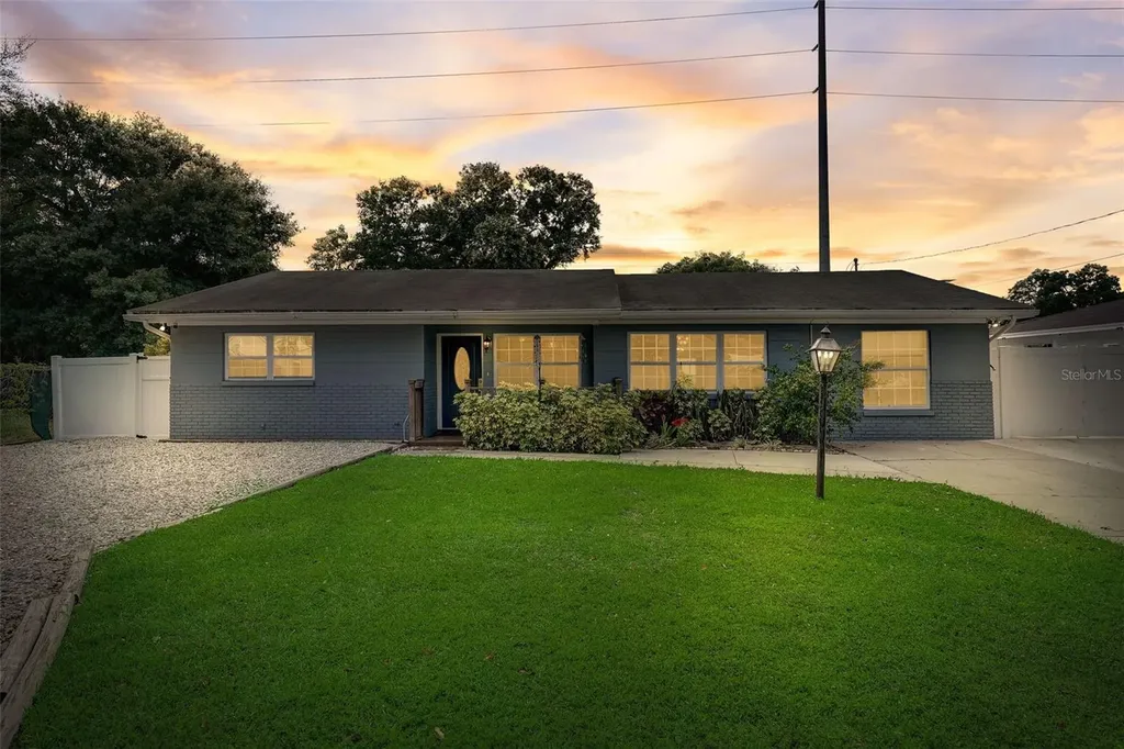 2702 W Bird Street Tampa FL 33614