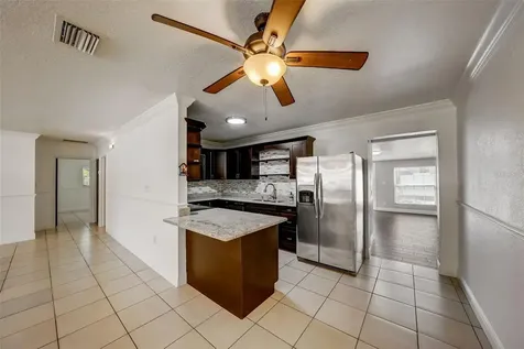 2702 W Bird Street Tampa FL 33614