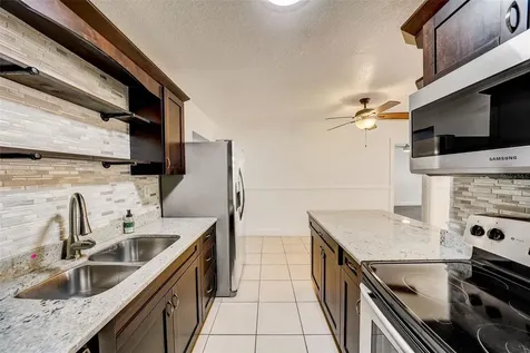 2702 W Bird Street Tampa FL 33614