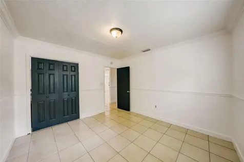 2702 W Bird Street Tampa FL 33614