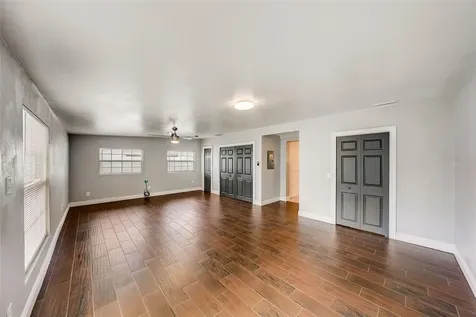 2702 W Bird Street Tampa FL 33614