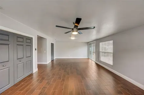 2702 W Bird Street Tampa FL 33614