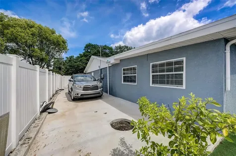 2702 W Bird Street Tampa FL 33614