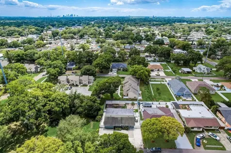 2702 W Bird Street Tampa FL 33614