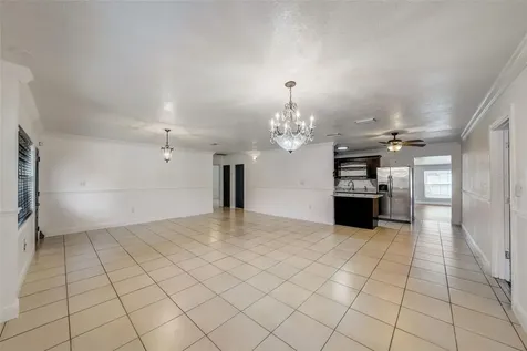 2702 W Bird Street Tampa FL 33614