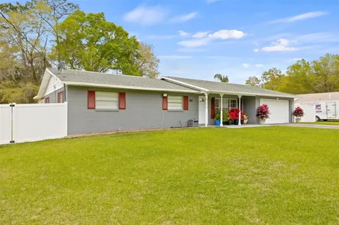 1124 NE 46th Court Ocala FL 34470