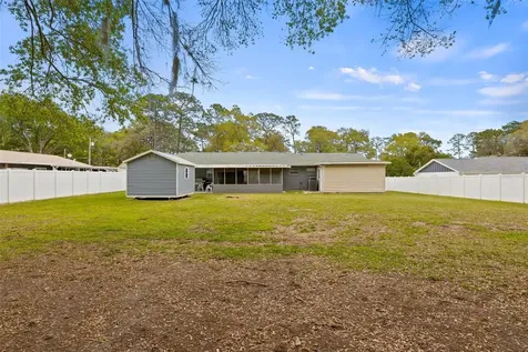 1124 NE 46th Court Ocala FL 34470