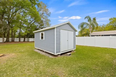 1124 NE 46th Court Ocala FL 34470
