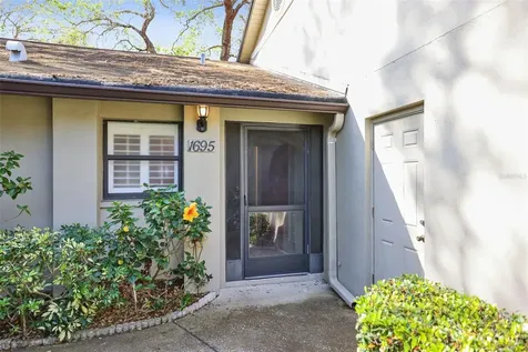 1695 Hamilton Court Dunedin FL 34698