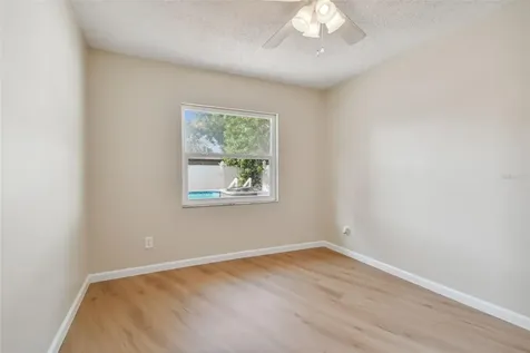 524 Sandy Creek Drive Brandon FL 33511