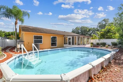 524 Sandy Creek Drive Brandon FL 33511