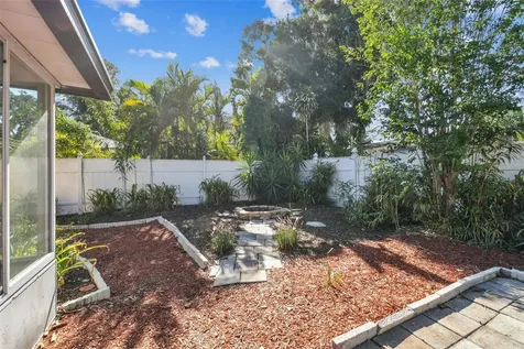 524 Sandy Creek Drive Brandon FL 33511