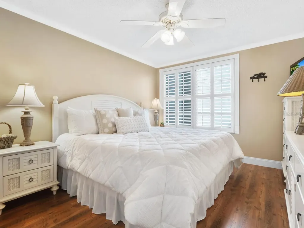 600 Sutton Place Longboat Key FL 34228