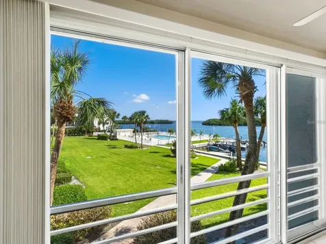 600 Sutton Place Longboat Key FL 34228