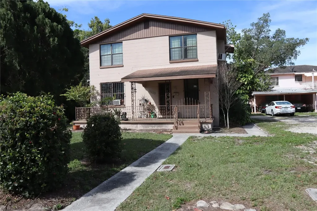 2824 N Taliaferro Avenue Tampa FL 33602