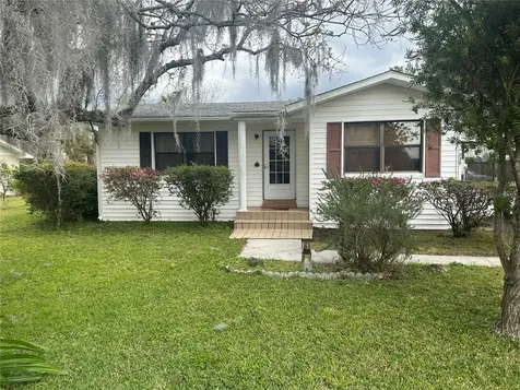 430 Wisteria Avenue Umatilla FL 32784
