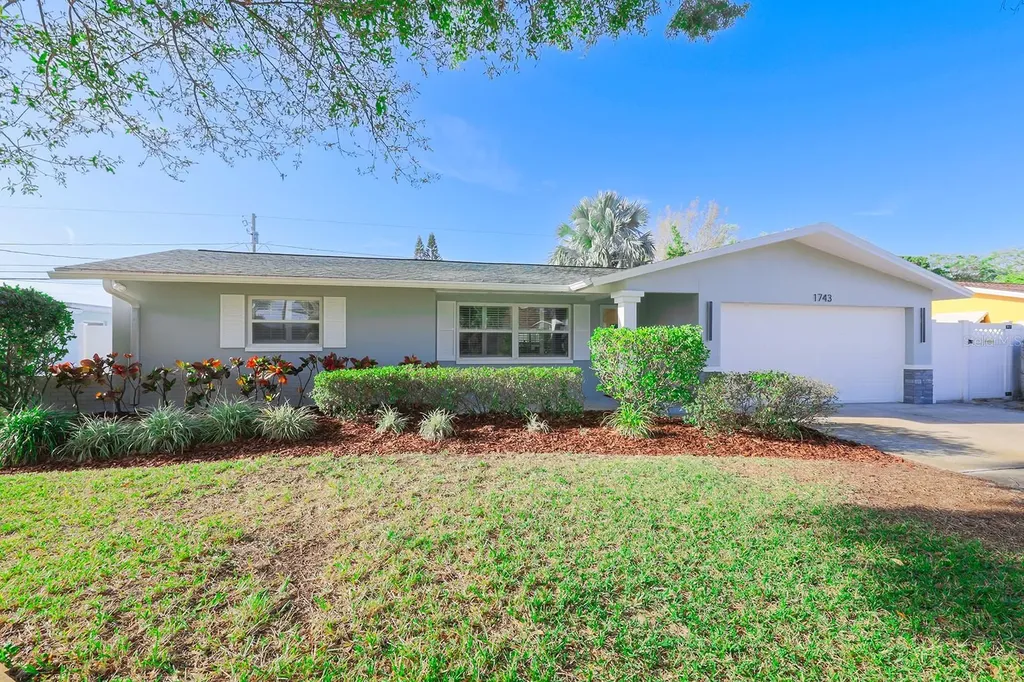 1743 Bentley Street Clearwater FL 33755