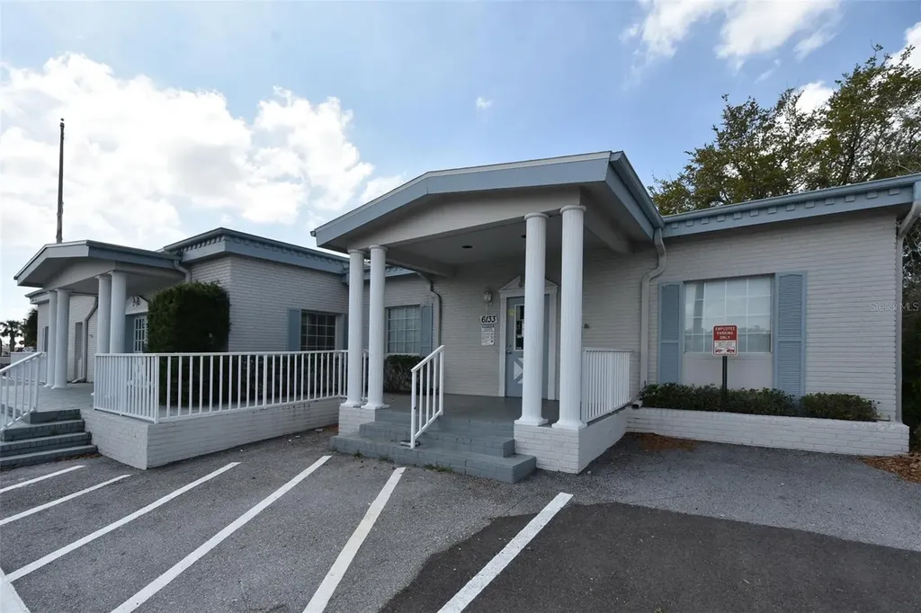 6131 Us Highway 19 New Port Richey FL 34652