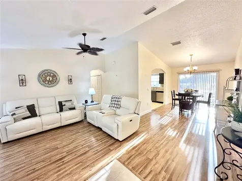 4504 Caicos Drive Tavares FL 32778