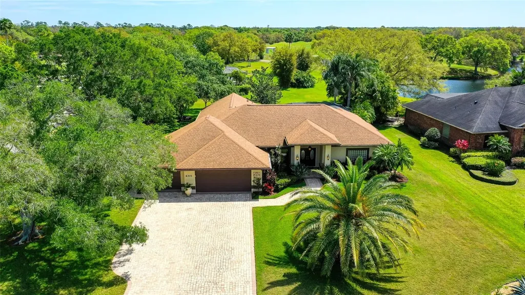 6301 Spyglass Lane Bradenton FL 34202