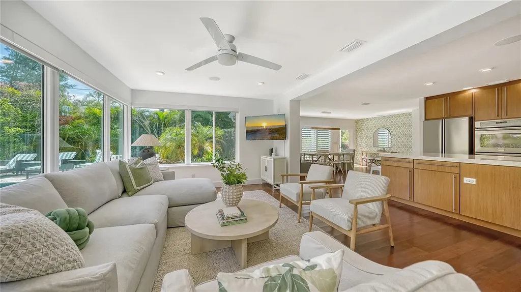 425 Mckinley Drive Sarasota FL 34236