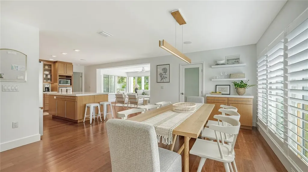 425 Mckinley Drive Sarasota FL 34236