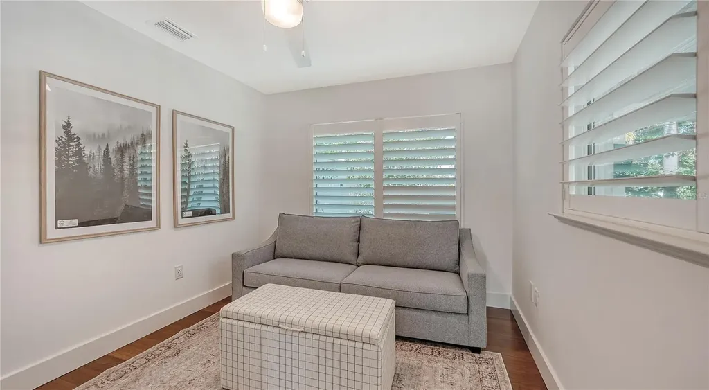 425 Mckinley Drive Sarasota FL 34236