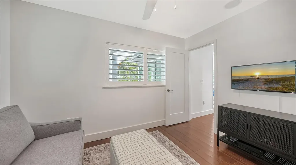 425 Mckinley Drive Sarasota FL 34236