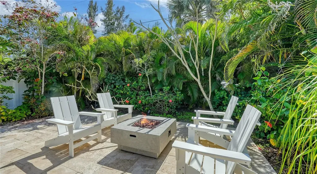 425 Mckinley Drive Sarasota FL 34236