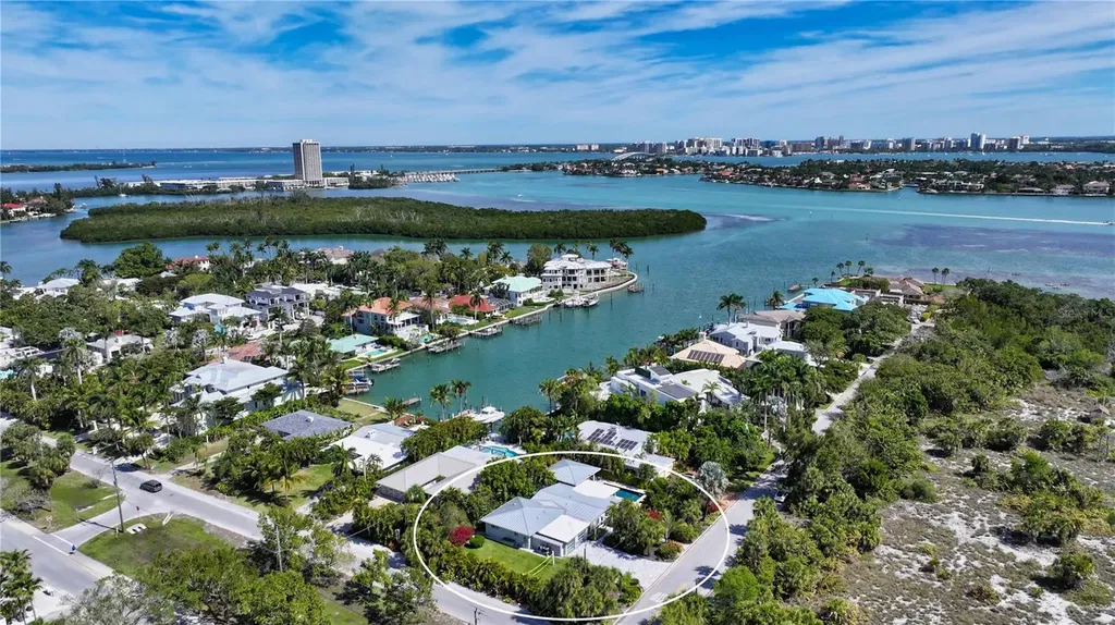 425 Mckinley Drive Sarasota FL 34236