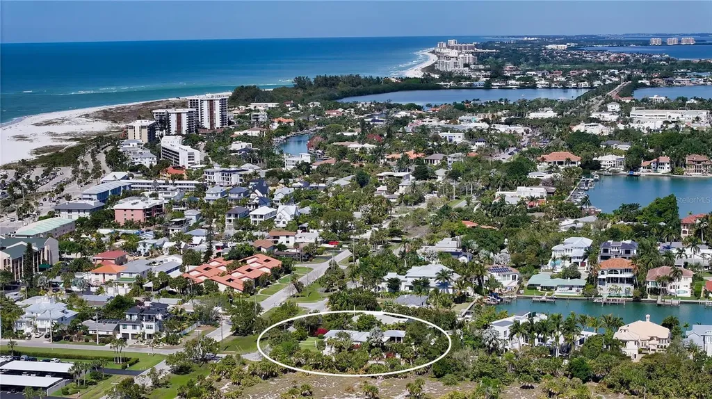 425 Mckinley Drive Sarasota FL 34236