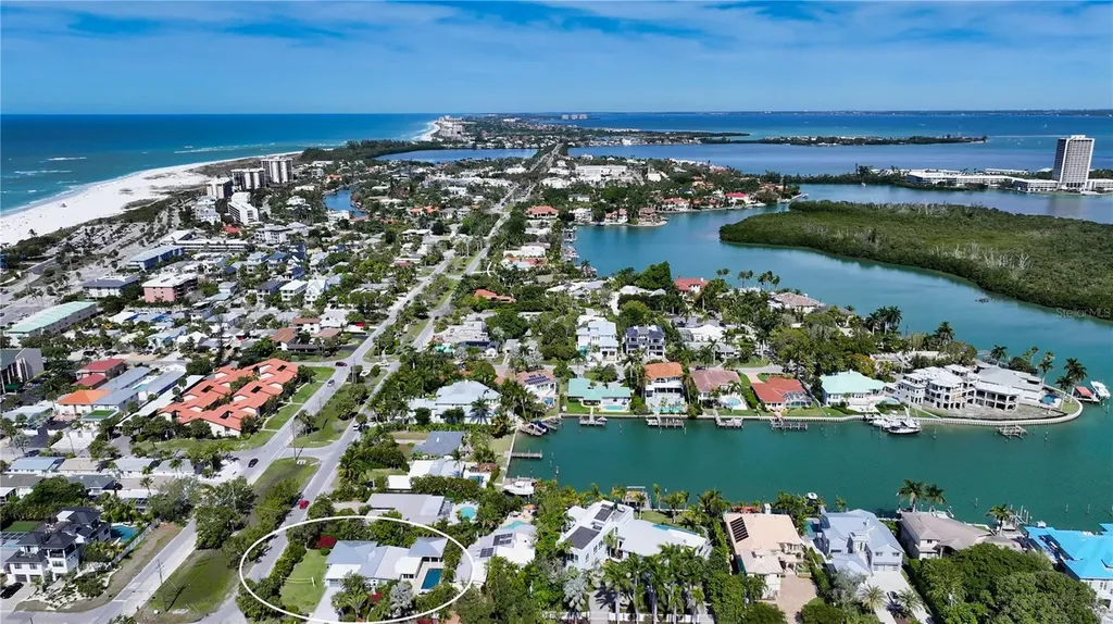 425 Mckinley Drive Sarasota FL 34236