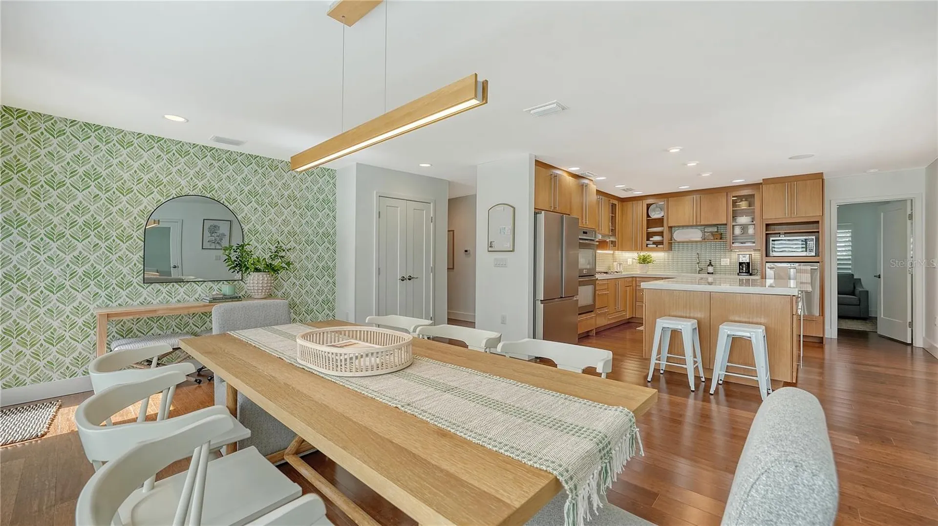 425 Mckinley Drive Sarasota FL 34236